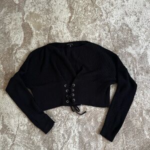 Kendall & Kylie- cropped black sweater